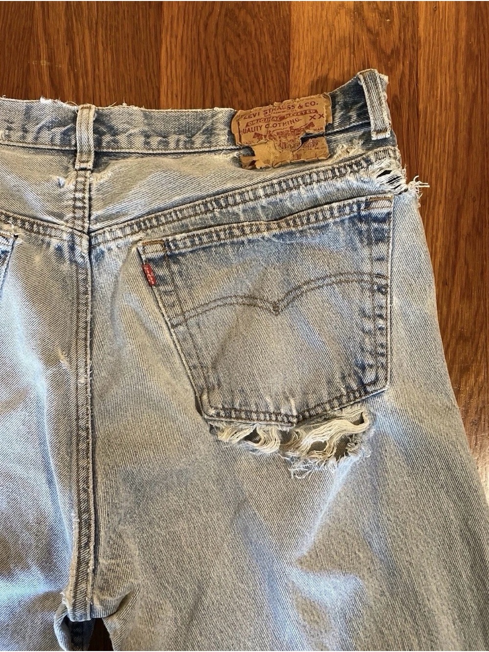 Vintage Made in USA Levi’s Men’s 501 Jeans 38x34 Distressed Button